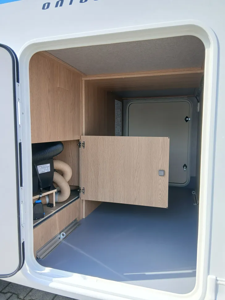 Fahrzeugbild Hobby ONTOUR C 680 GE - Markise - Einzelbetten #31
