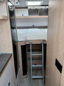 Fahrzeugbild Hobby ONTOUR C 680 GE - Markise - Einzelbetten #17