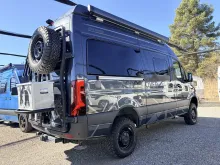 Fahrzeugbild Hymer Grand Canyon S CrossOver 600 Seilwinde, Stützen #3