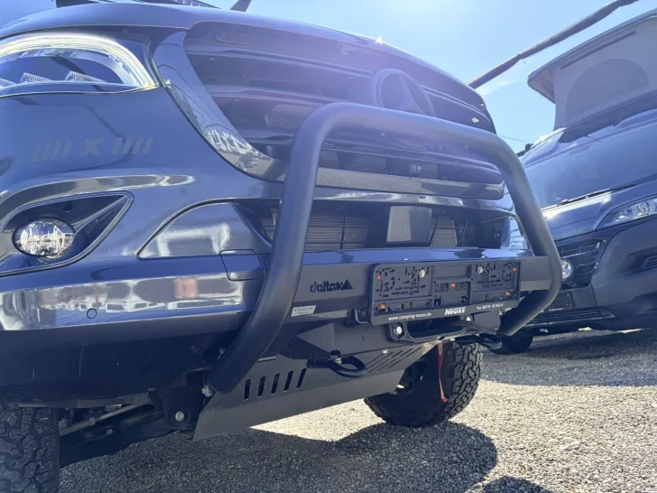 Fahrzeugbild Hymer Grand Canyon S CrossOver 600 Seilwinde, Stützen #5