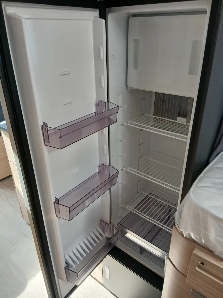 Fahrzeugbild Hobby MAXIA T 710 GE - Automatik - Einzelbetten #17