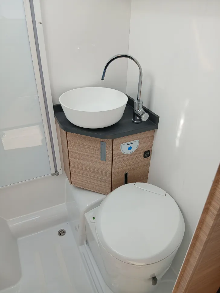 Fahrzeugbild Hobby MAXIA T 710 GE - Automatik - Einzelbetten #25
