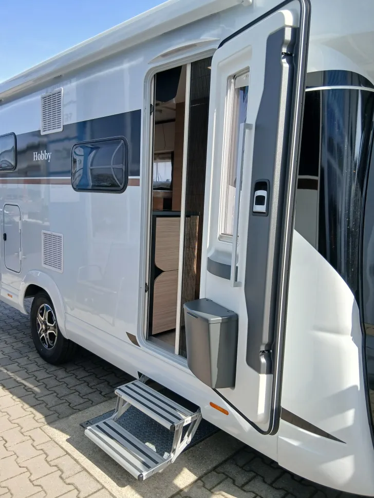 Fahrzeugbild Hobby MAXIA T 710 GE - Automatik - Einzelbetten #32