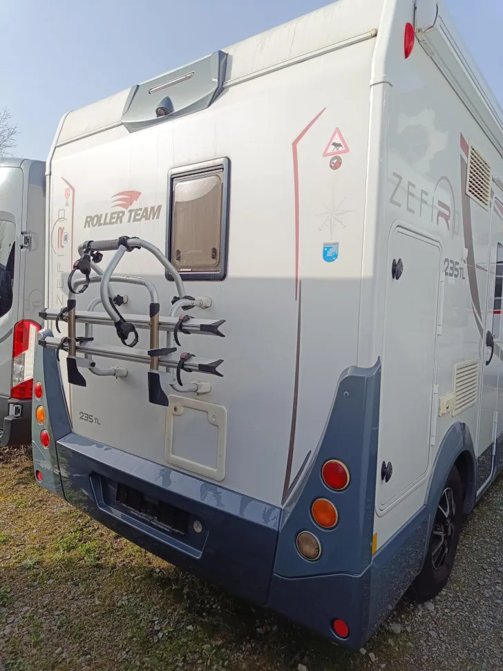 Fahrzeugbild Roller Team Zefiro 235 TL Dachklima, Solar #3