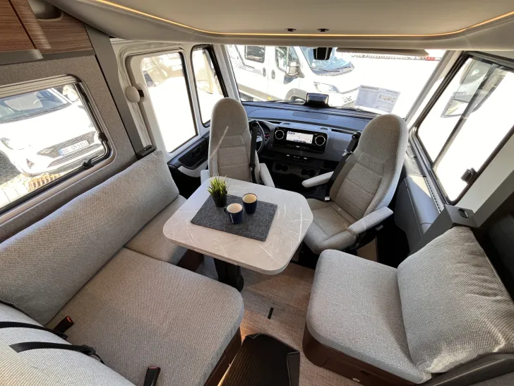 Fahrzeugbild Hymer B-MC I 680 *Premium*Arktis*W-LAN* #29