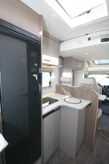 Fahrzeugbild Carado T 328 #8