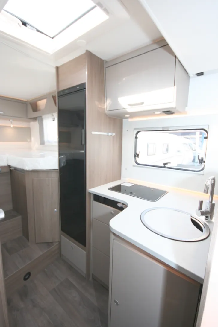 Fahrzeugbild Carado T 328 #16