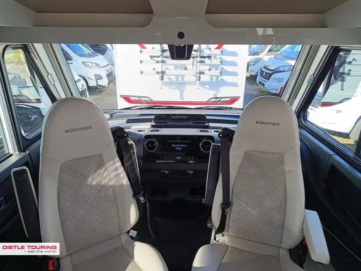 Fahrzeugbild Bürstner Elegance I 910 G Sitzheizung, SAT + 2xTV #4