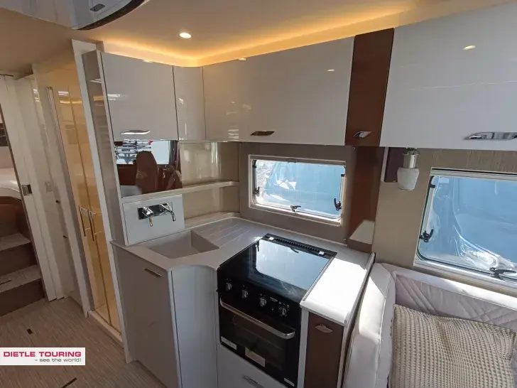 Fahrzeugbild Bürstner Elegance I 910 G Sitzheizung, SAT + 2xTV #8