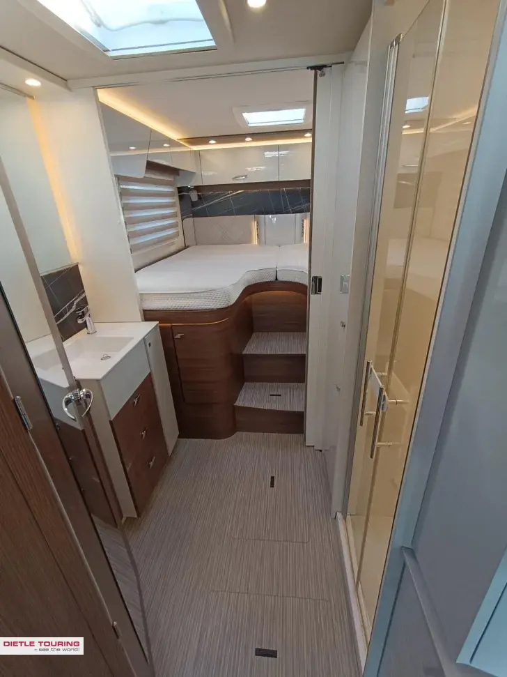 Fahrzeugbild Bürstner Elegance I 910 G Sitzheizung, SAT + 2xTV #10