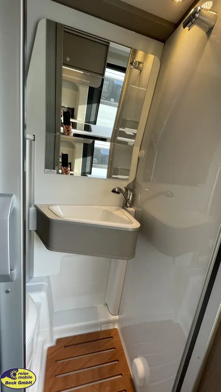 Fahrzeugbild Carado CV 600 PRO+ Beck-45 Clever Deals #19