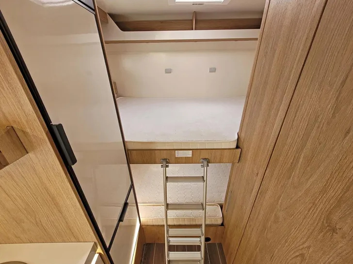 Fahrzeugbild Roller Team Kronos 279 M Fiat #11