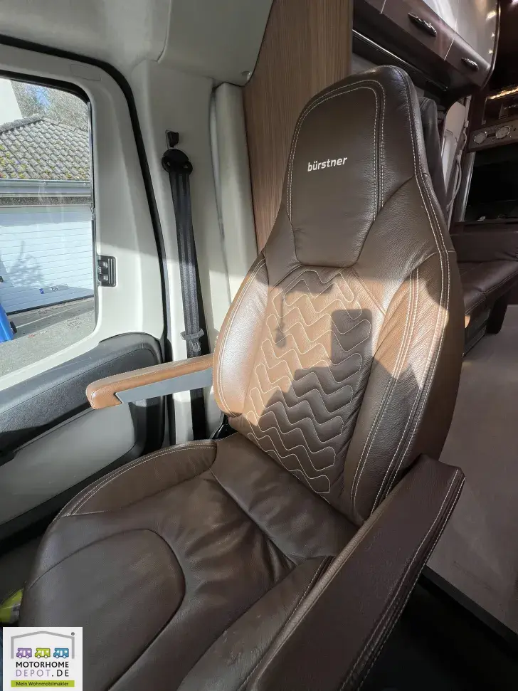 Fahrzeugbild Bürstner Argos A 747-2 G 5,8 to - Luftfederung - Solar #74