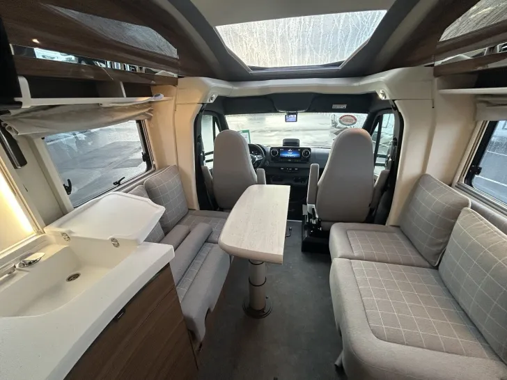 Fahrzeugbild Eura Mobil Contura 766 EF AT8G+Comfort+Backofen+Luminary+ #20