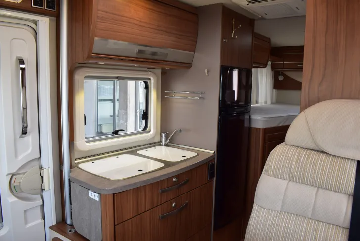 Fahrzeugbild Hymer Exsis-i 578 Alko, Klima, Solar, 6,75m #6