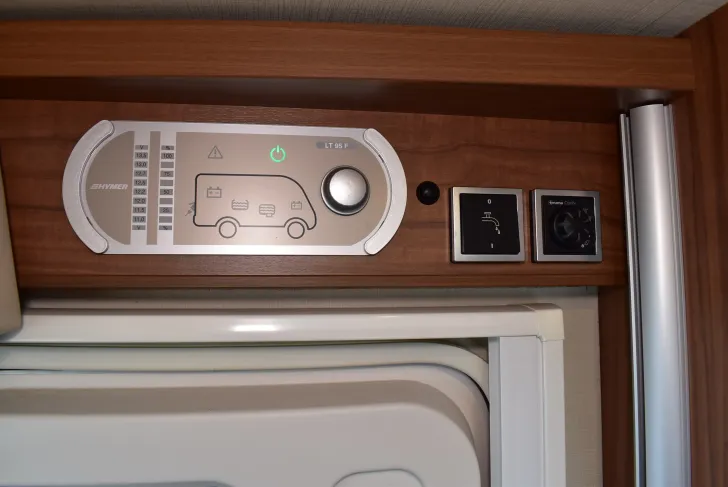 Fahrzeugbild Hymer Exsis-i 578 Alko, Klima, Solar, 6,75m #20