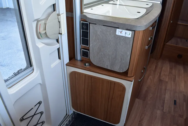 Fahrzeugbild Hymer Exsis-i 578 Alko, Klima, Solar, 6,75m #22