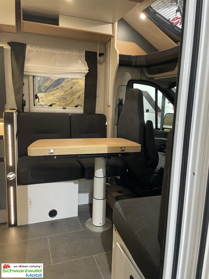 Fahrzeugbild Pilote ATLAS A630G mit Hubbett #5