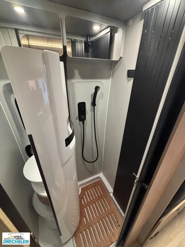 Fahrzeugbild Hobby ONTOUR VAN 600 FT neues Klappbad! #12