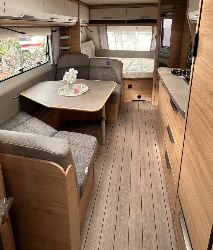 Fahrzeugbild Knaus Südwind 580 QS Black Selection Verfügbar 11.2026 #5