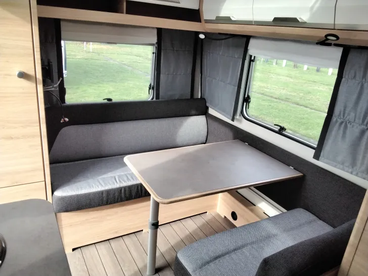 Fahrzeugbild Knaus Südwind 420 QD Black Selection Modell 2026 #5