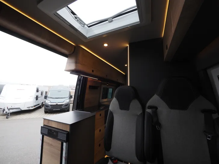 Fahrzeugbild Clever Aventuro 600, 4x4 Mercedes Sprinter, Delta uvm. #13