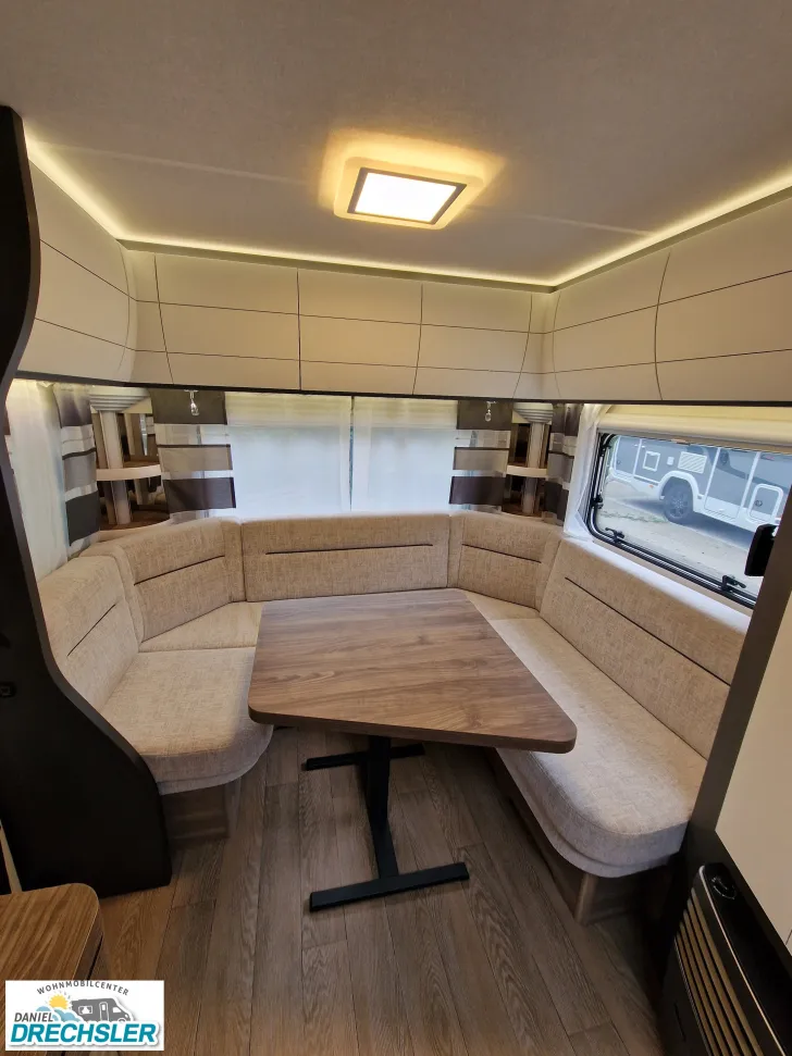 Fahrzeugbild Hobby Excellent Edition 495 UL #7