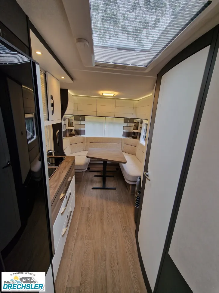 Fahrzeugbild Hobby Excellent Edition 495 UL #11