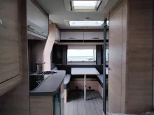 Fahrzeugbild Knaus Südwind 460 EU Black Selection Modell 2026 #6