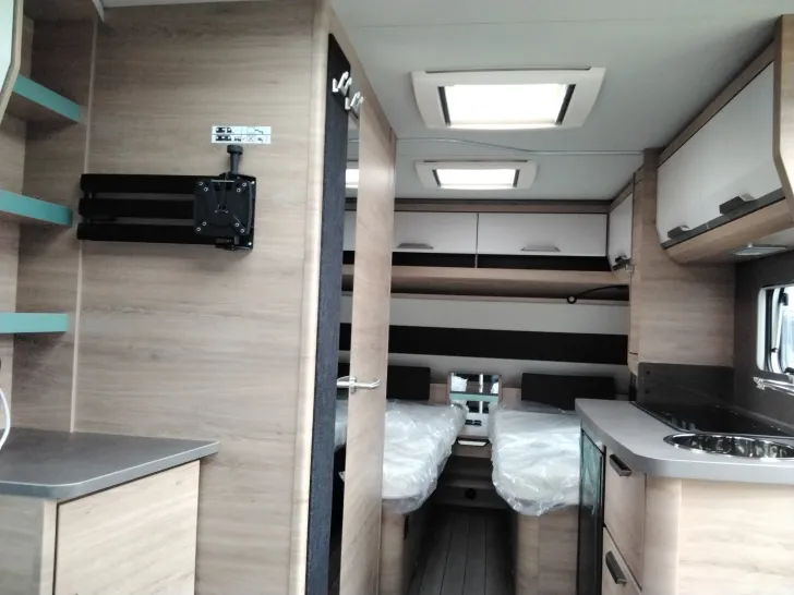 Fahrzeugbild Knaus Südwind 460 EU Black Selection Modell 2026 #7