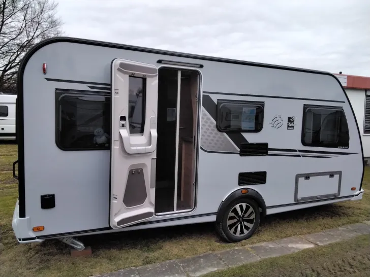 Fahrzeugbild Knaus Südwind 460 EU Black Selection Modell 2026 #11