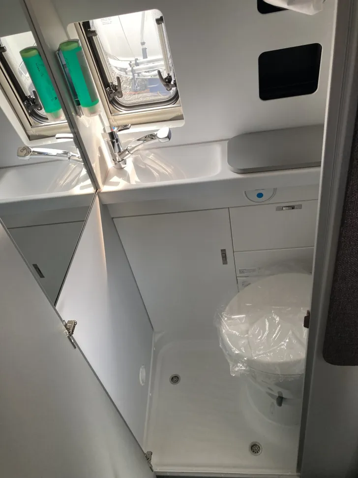 Fahrzeugbild Weinsberg CaraTour 600 ME ++MEGA-DEAL++ #11