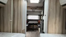 Sicht vorne-hinten Hobby De Luxe 515 UHL Modell 2026 mit Hubbett