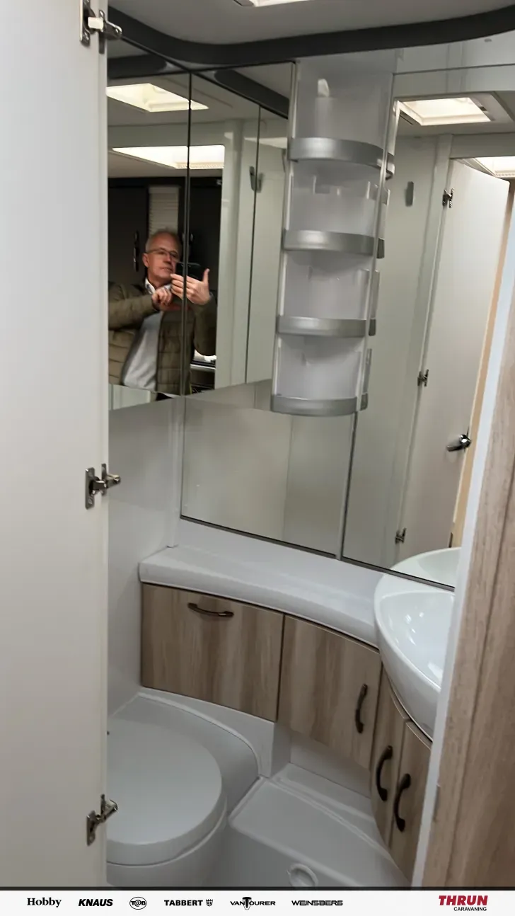 Toilette Hobby De Luxe 515 UHL Modell 2026 mit Hubbett