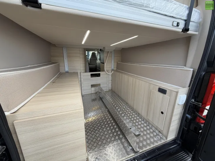 Fahrzeugbild Challenger Van Sport Edition V210 Hubbett Automatik 2026 #23