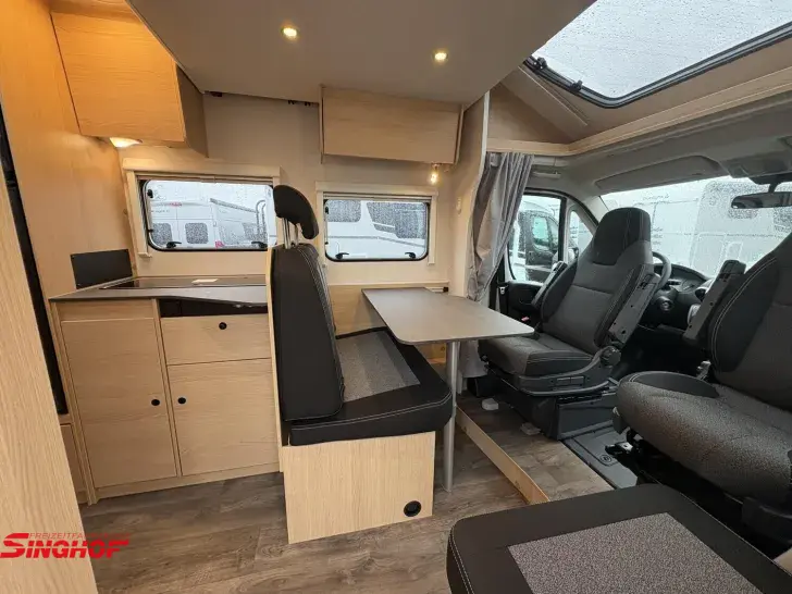 Fahrzeugbild Sunlight Sub TS 67 Citroen #9