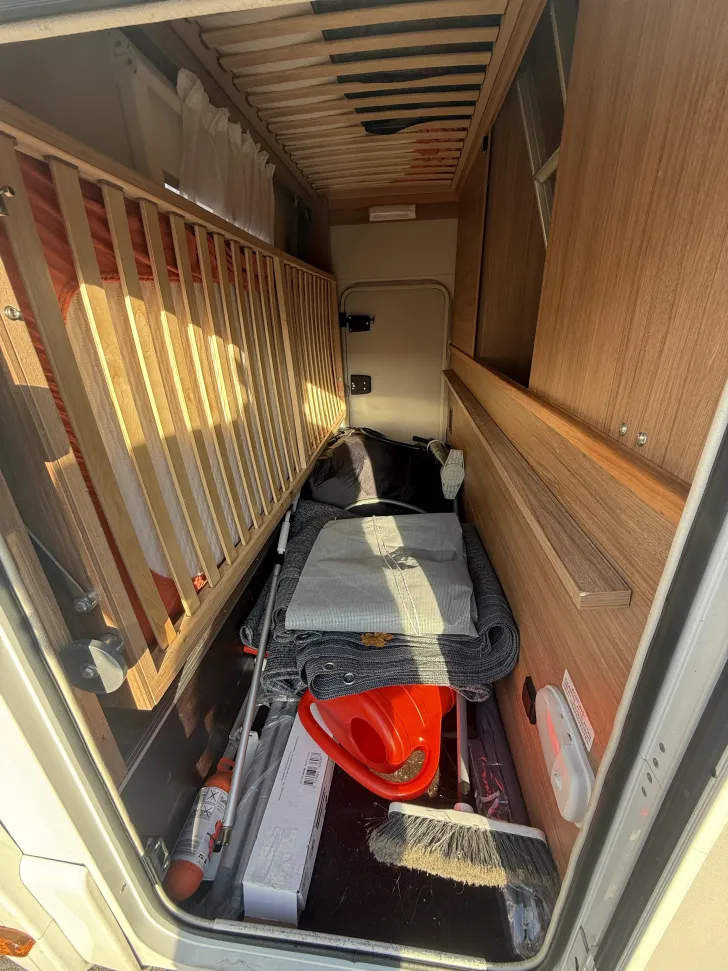 Fahrzeugbild Weinsberg CaraHome 600 DKG 6 Sitz- und Schlafplätze, #22
