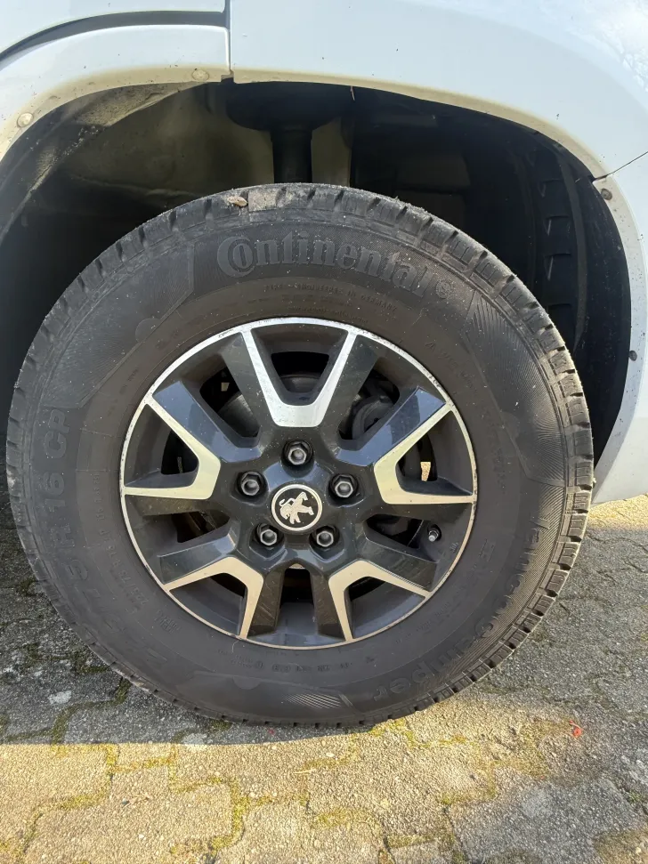 Fahrzeugbild Weinsberg CaraHome 700 DG 165PS 6 Sitz- und Schlafplätze #29