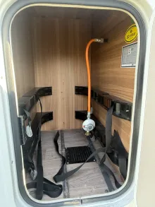 Fahrzeugbild Weinsberg CaraHome 700 DG 165PS 6 Sitz- und Schlafplätze #28