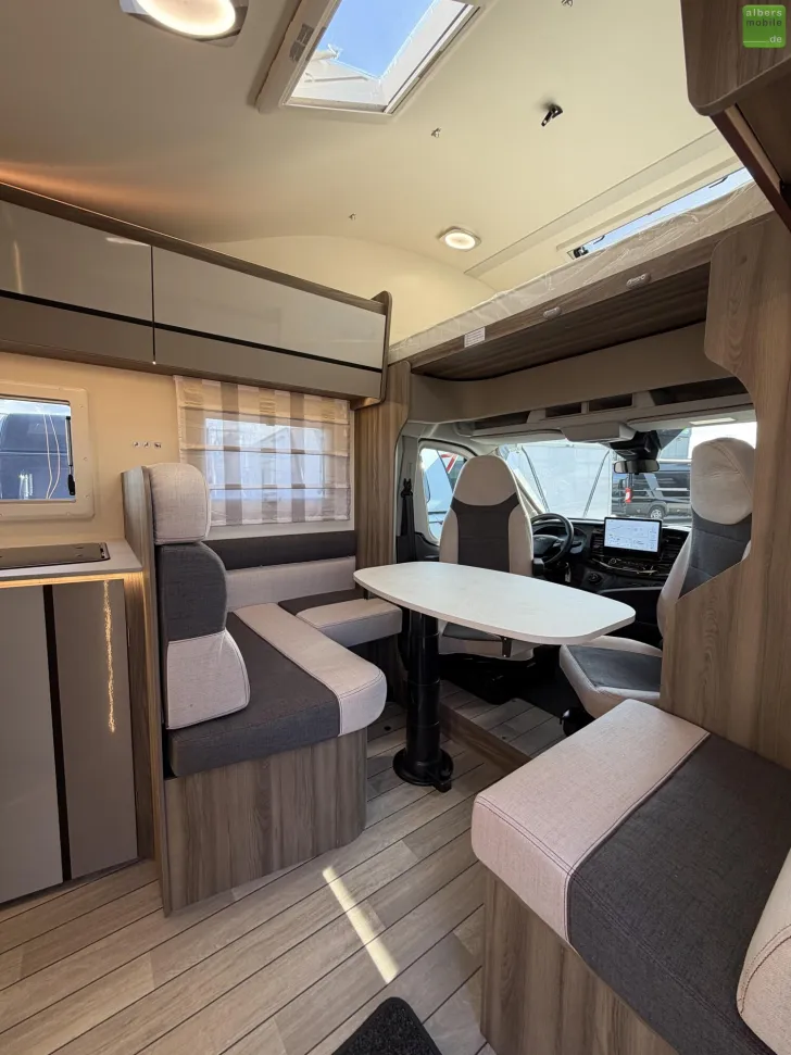 Fahrzeugbild Roller Team Kronos 290 M Sport Design Winter XXL-Garage 2026 #9