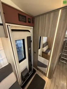 Fahrzeugbild Roller Team Kronos 290 M Sport Design Winter XXL-Garage 2026 #13