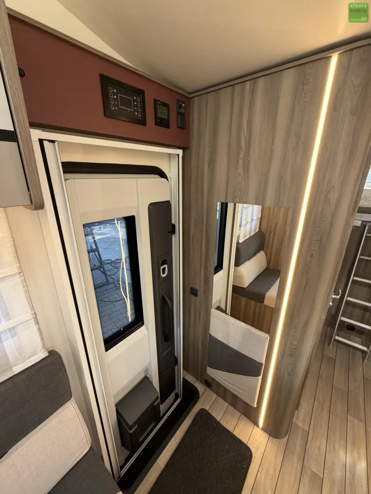 Fahrzeugbild Roller Team Kronos 290 M Sport Design Winter XXL-Garage 2026 #13