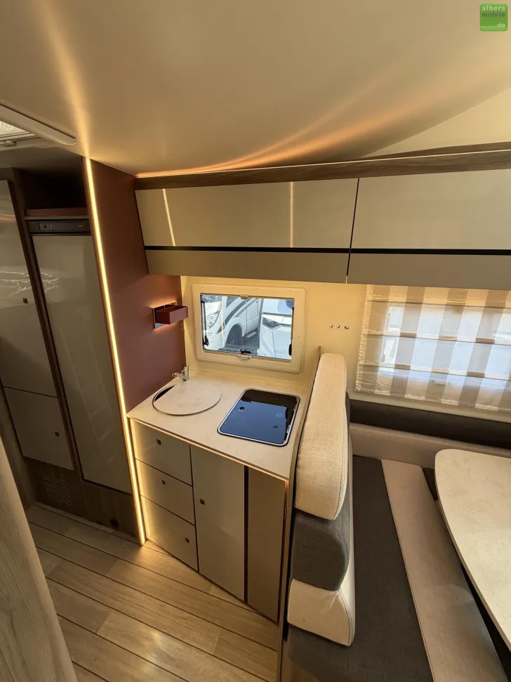 Fahrzeugbild Roller Team Kronos 290 M Sport Design Winter XXL-Garage 2026 #14