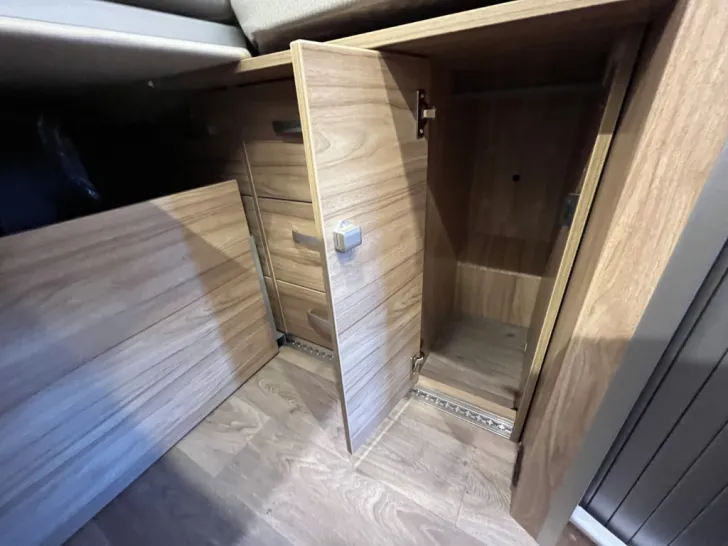 Fahrzeugbild Hymer Yosemite *Automatik*180PS*Lithium 300 Ah* #21