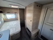 Betten Weinsberg CaraOne 450 FU