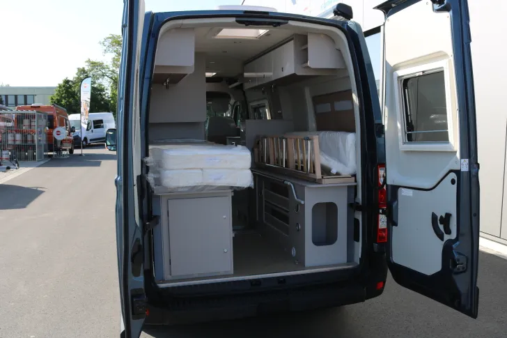 Fahrzeugbild Bürstner Delfin C 621+AHK+Truma Combi+Markise #6