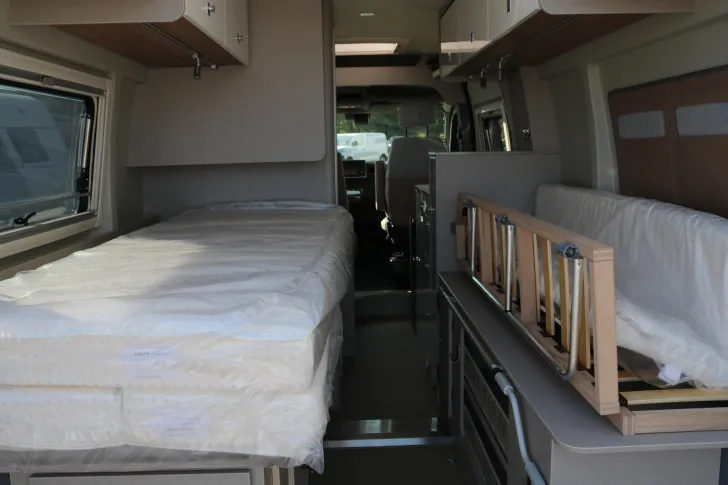 Fahrzeugbild Bürstner Delfin C 621+AHK+Truma Combi+Markise #7