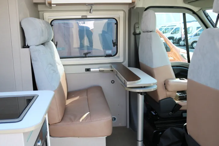 Fahrzeugbild Bürstner Delfin C 621+AHK+Truma Combi+Markise #11
