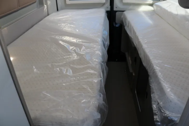 Fahrzeugbild Bürstner Delfin C 621+AHK+Truma Combi+Markise #15