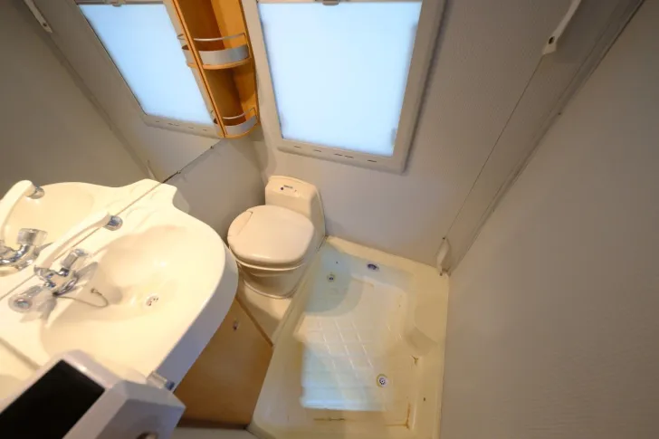 Fahrzeugbild Weinsberg Meteor 690 MQ/Festbett/Garage/Klima/Solar/DPF #16